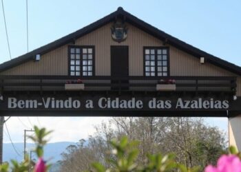 Araricá celebra a cultura com literatura, arte e inclusão na Festa das Azaleias