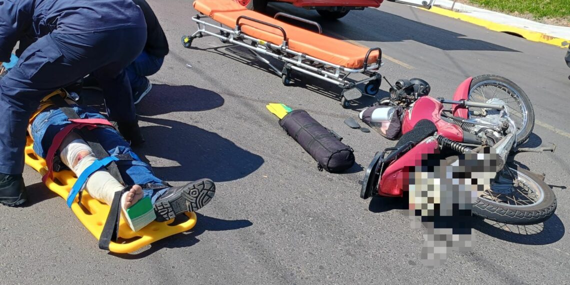 Motociclista fica ferido após colisão com carro em Sapiranga
