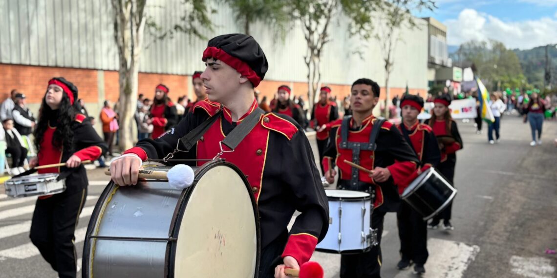Desfiles cívicos celebram a Independência nos vales do Sinos e Paranhana