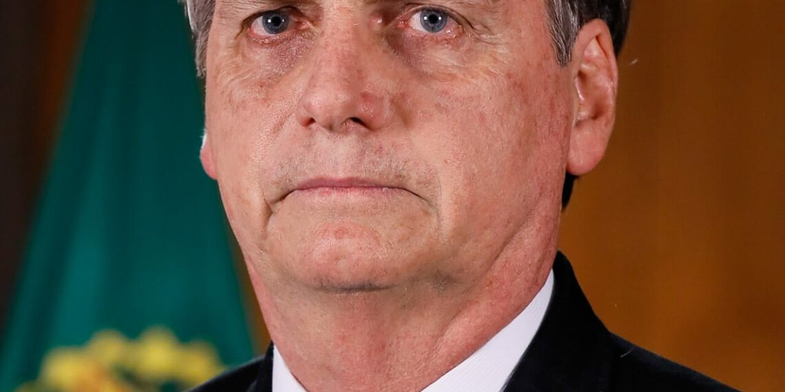 Ministro Fux vota para absolver o ex-presidente Bolsonaro