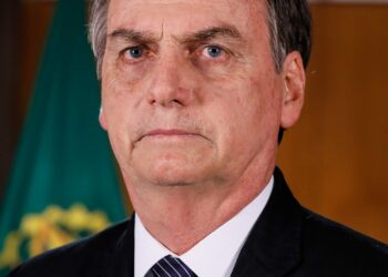 Ministro Fux vota para absolver o ex-presidente Bolsonaro
