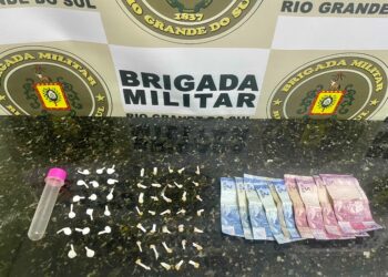 Prisão por tráfico resulta em apreensão de drogas em Sapiranga