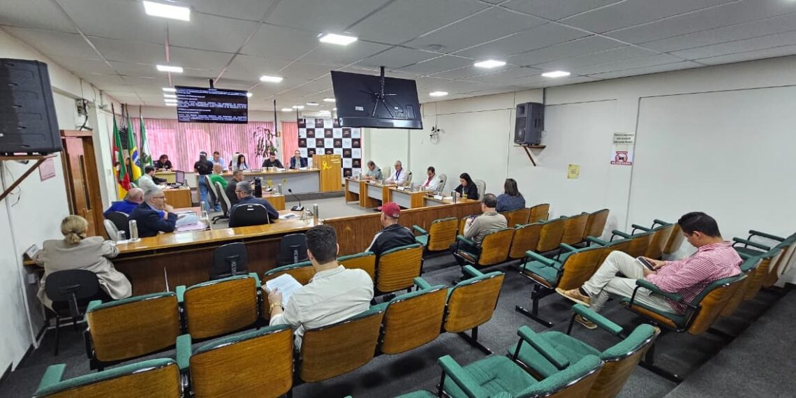 Vereadores de Sapiranga analisam projetos e aprovam crédito especial