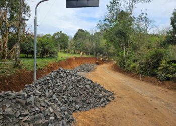 Prefeitura inicia pavimentação em estradas rurais em Sapiranga