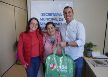 Gestantes de Campo Bom recebem kits de maternidade do Programa Mãe Gaúcha