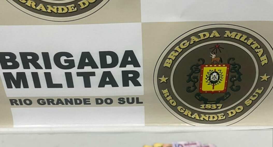 Drogas e dinheiro são apreendidos durante prisão em Sapiranga