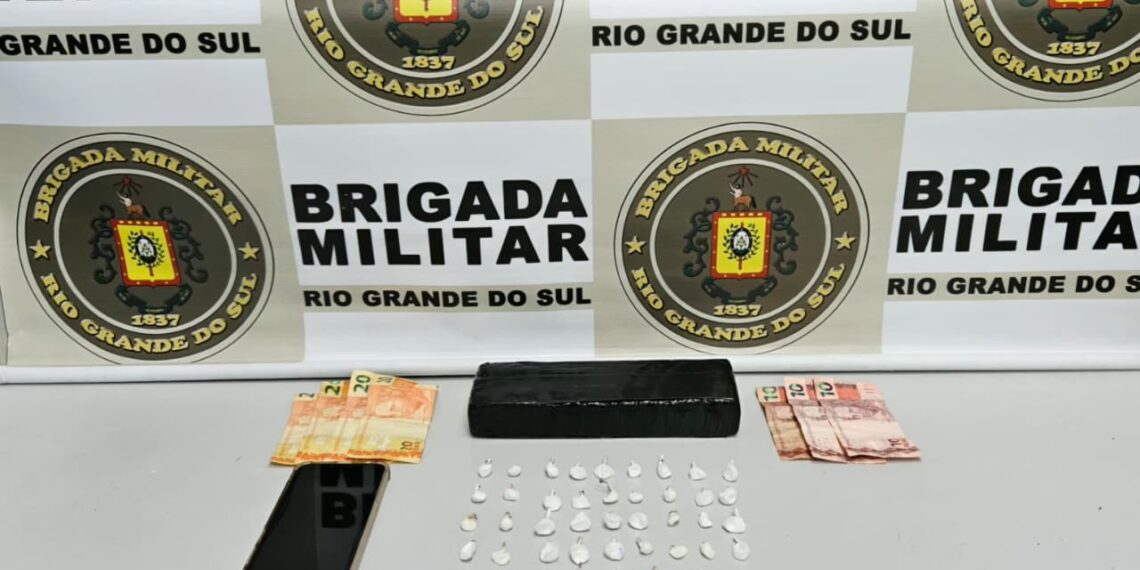 Homem e mulher são presos por tráfico de drogas em Sapiranga