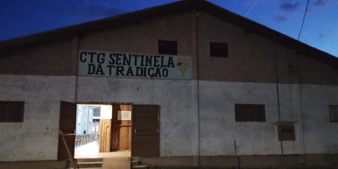 Sentinela da Tradição e Os Tauras da Colina participam da 36ª Oktoberfest