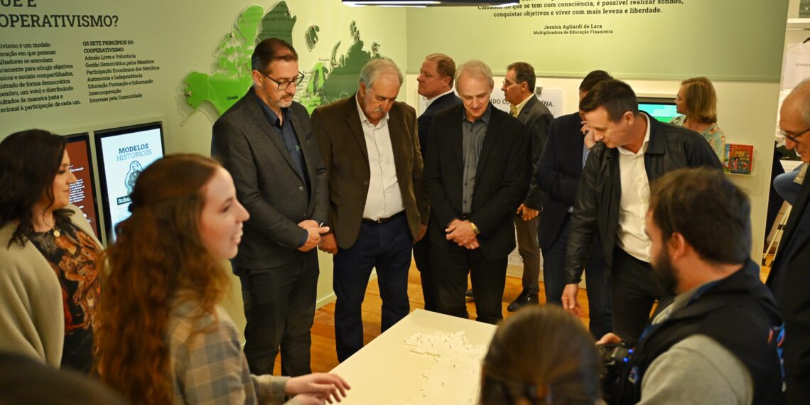 Sicredi Caminho das Águas celebra inauguração do Memorial Anneken e 102 anos de fundação, em Rolante