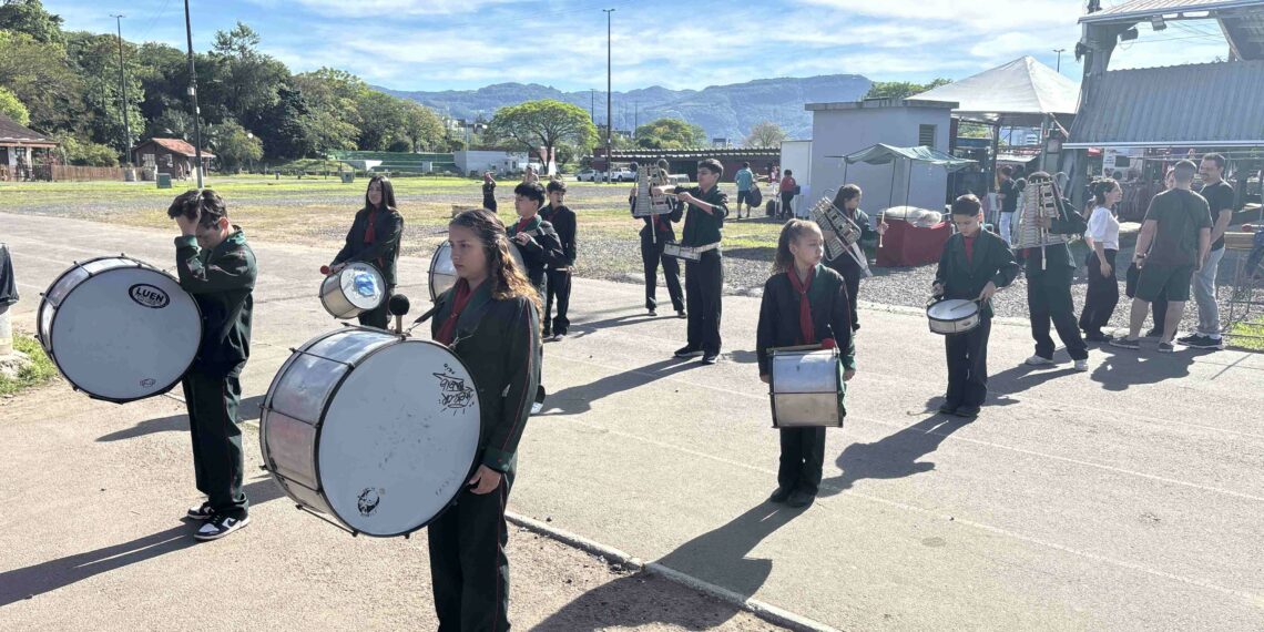 Festival de Bandas encerra Feira do Livro  com música e emoção em Sapiranga