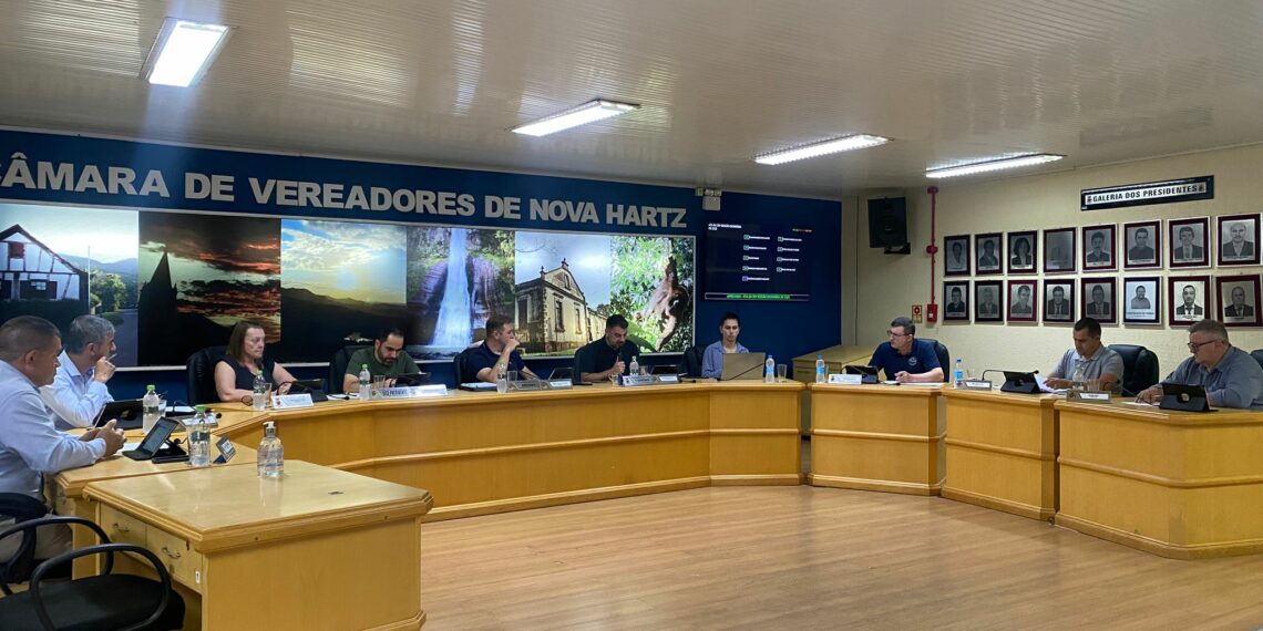Câmara de Nova Hartz valoriza servidores e reforça transparência em obras públicas e gestão interna