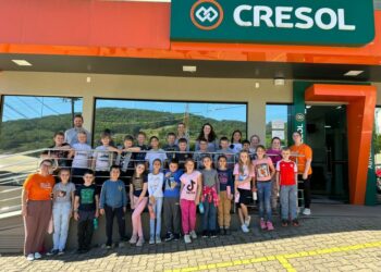 Cresol valoriza professores e fortalece educação por meio de projetos cooperativos