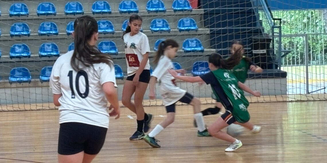 Finais da Copa Repercussão  na Escola de Futsal SICREDI/  CLIP agitam Campo Bom