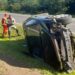 Motorista perde controle e capota carro na RS-239
