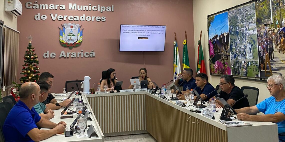 Câmara de Araricá aprova moção de louvor e projeto de segurança