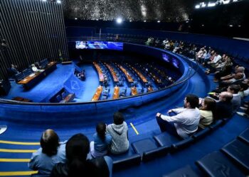 Senado aprova isenção do Imposto de Renda para quem ganha até R$ 5 mil