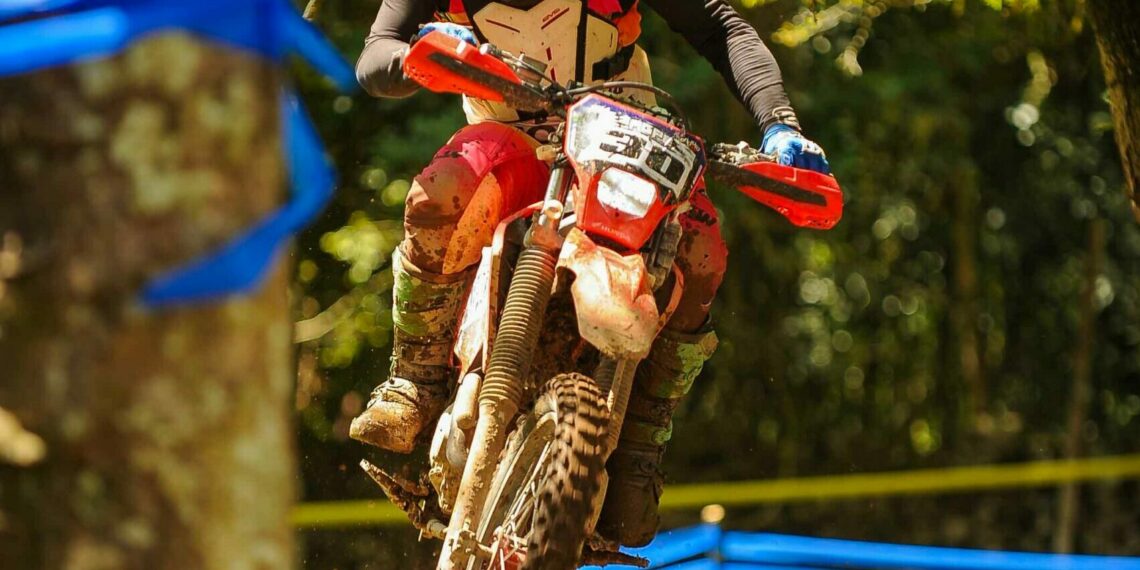 Sapiranguenses no pódio do Campeonato Gaúcho de Enduro Fim