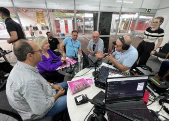 Rádio Parque dá voz, anima e informa na 39ª Festa das Rosas