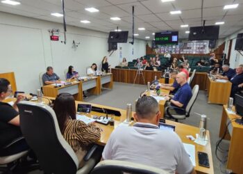 Sessão da Câmara aprova medidas de gestão e engajamento cívico em Sapiranga