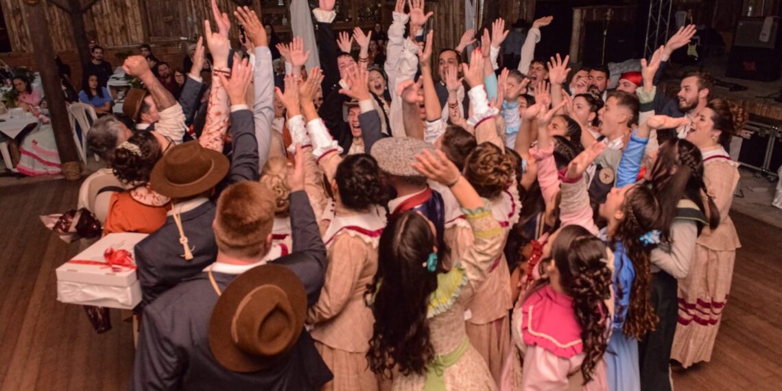 39ª Festa das Rosas destaca a cultura regional e promove a valorização das entidades tradicionalistas