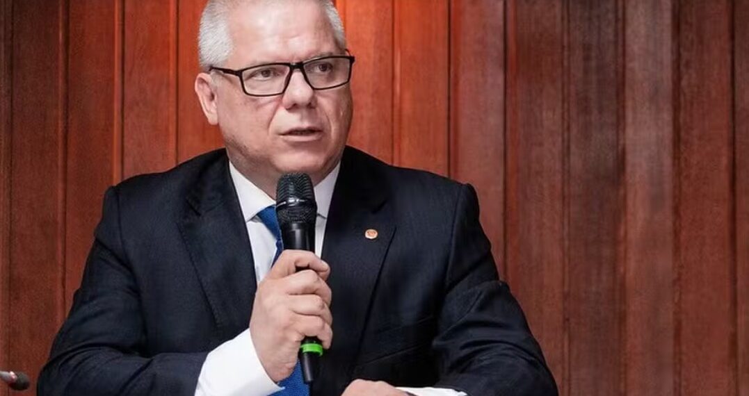 Ex-presidente do INSS é preso pela Polícia Federal