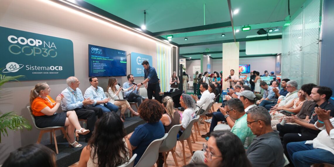 Cresol evidencia impacto social do SIGA e reforça papel do cooperativismo na COP30