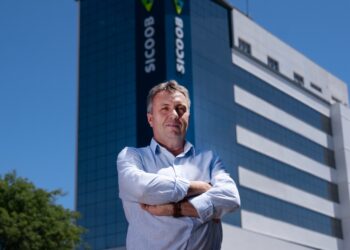 Quatro décadas de história: Sicoob MaxiCrédito e sua jornada de sucesso