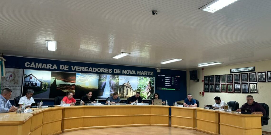 Câmara de Nova Hartz aprova orçamento, consolida homenagens e analisa suplementações financeiras