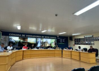 Câmara de Nova Hartz aprova orçamento, consolida homenagens e analisa suplementações financeiras