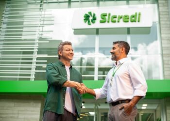 Sicredi é eleito Marca do Ano no Salão ARP 2025 e valoriza as raízes gaúchas