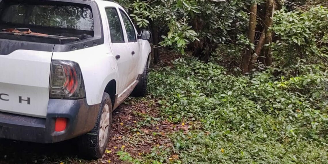 Brigada Militar prende criminosos e recupera veículo roubado em Araricá