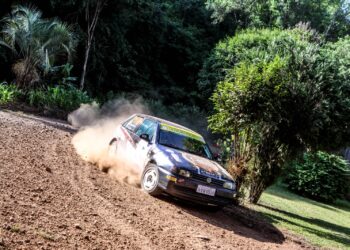 Aos 36 anos, Bruno Foscarini sagra-se tetracampeão no gaúcho de Rally