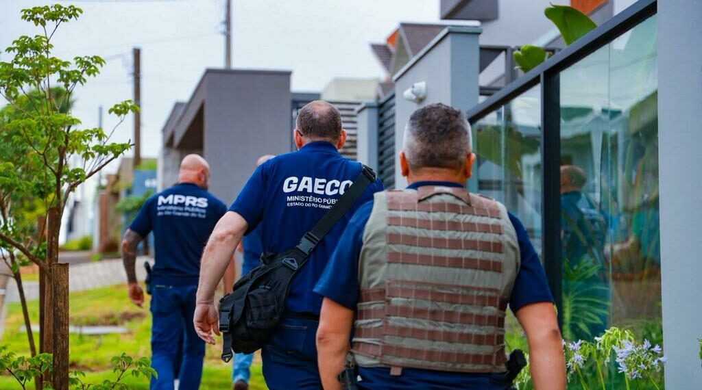 Ministério Público faz operação contra ‘casal do tigrinho’ de Dois Irmãos e lavagem de R$ 7 milhões