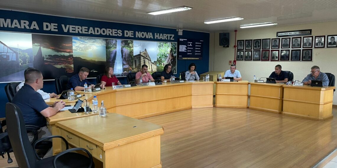 Sessão extraordinária aprova mudanças em cargo jurídico da Câmara de Nova Hartz