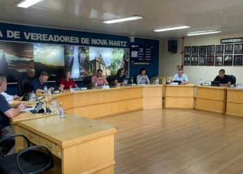 Sessão extraordinária aprova mudanças em cargo jurídico da Câmara de Nova Hartz