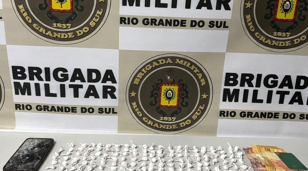 Homem é preso por tráfico de drogas durante patrulhamento em Sapiranga