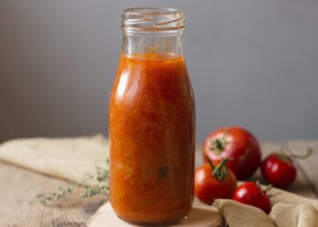 Anvisa determina recolhimento de molho de tomate após identificação de pedaços de vidro