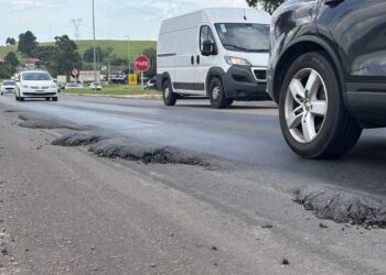 Desníveis na RS-239 exigem atenção de motoristas que trafegam pela rodovia