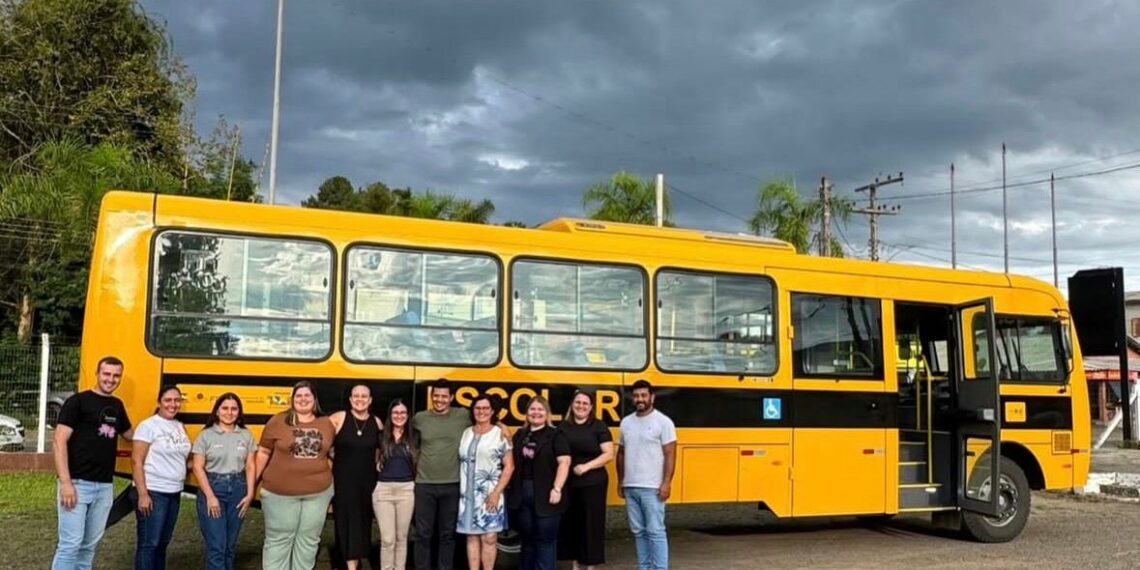 Araricá amplia a frota de transporte escolar