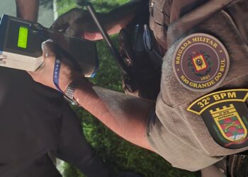 Brigada Militar prende homem por tráfico durante Operação Choque de Ordem em Dois Irmãos