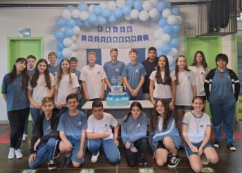 Escolas Carlos Rausch e Heda Nienow celebram aniversário em Dois Irmãos