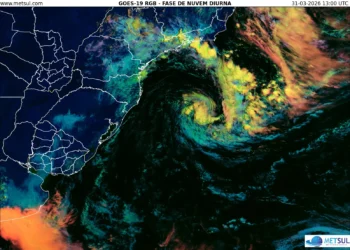Ciclone atípico deve trazer vento e chuva ao litoral gaúcho