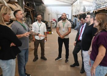 FENAC visita Dois Irmãos para conhecer os bastidores do Natal dos Anjos
