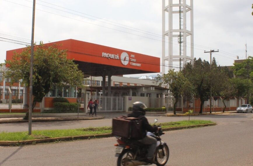 Com leilão de prédio nesta terça-feira (7), Paquetá diz pagar dívidas trabalhistas