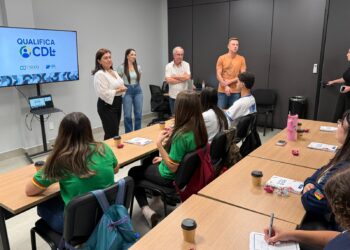 Qualifica CDL inicia nova edição com foco na inserção de jovens no mercado de trabalho