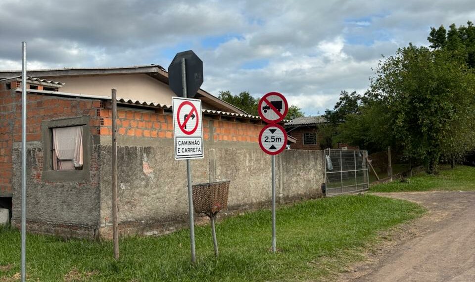 Araricá renova sinalização urbana e reforça a segurança no trânsito