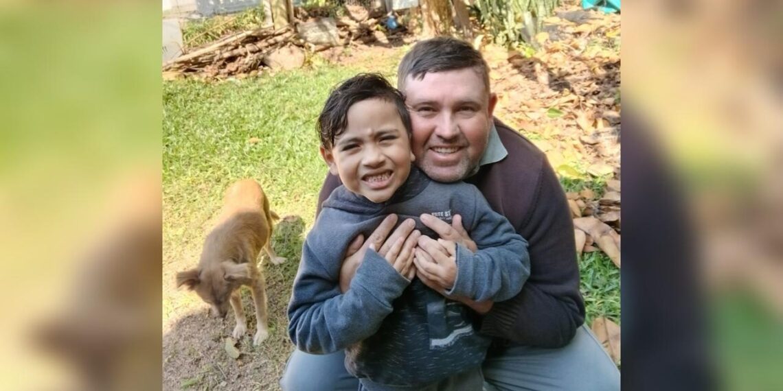 Pai que atirou filho de 5 anos da ponte vai a júri popular, decide Justiça