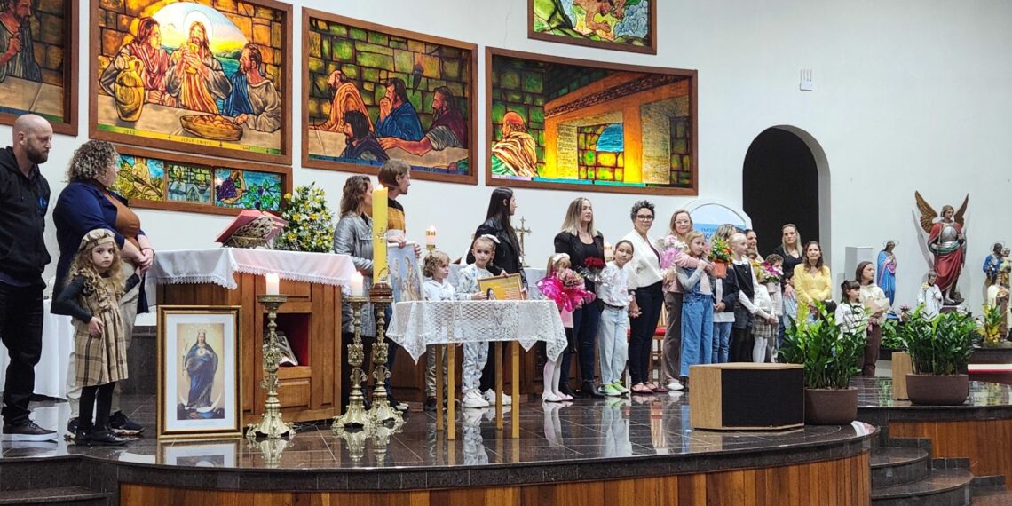 Colégio Imaculada Conceição promove Missa e Jantar em homenagem ao Dia das Mães, em Dois Irmãos