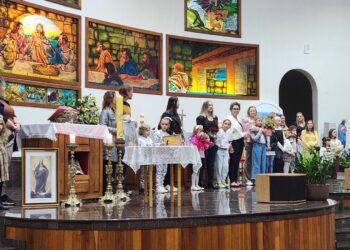 Colégio Imaculada Conceição promove Missa e Jantar em homenagem ao Dia das Mães, em Dois Irmãos