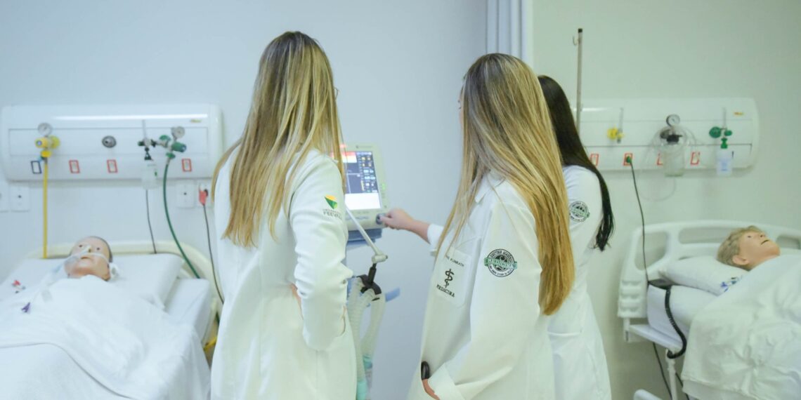 Últimos dias de inscrições para Medicina da Universidade Feevale